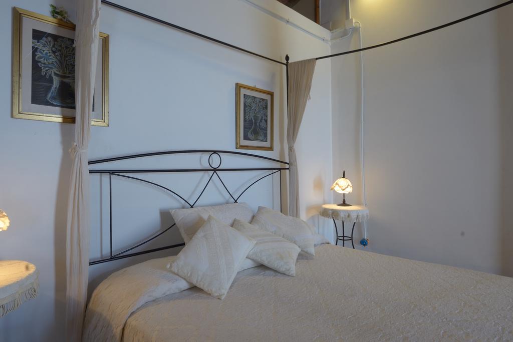 Agriturismo Borgo Del Papa Badia  Exteriör bild