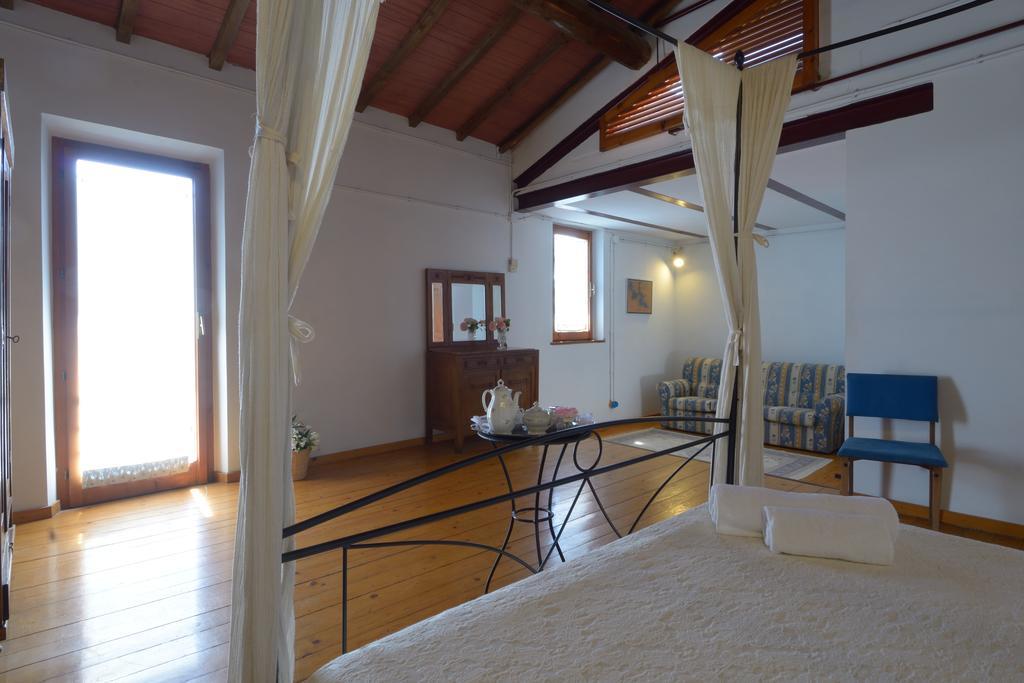Agriturismo Borgo Del Papa Badia  Exteriör bild