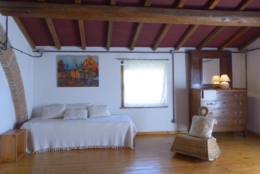 Agriturismo Borgo Del Papa Badia  Exteriör bild