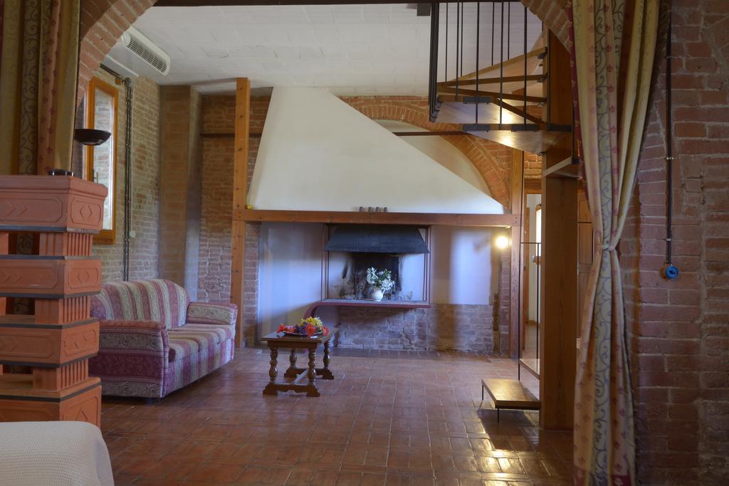 Agriturismo Borgo Del Papa Badia  Exteriör bild