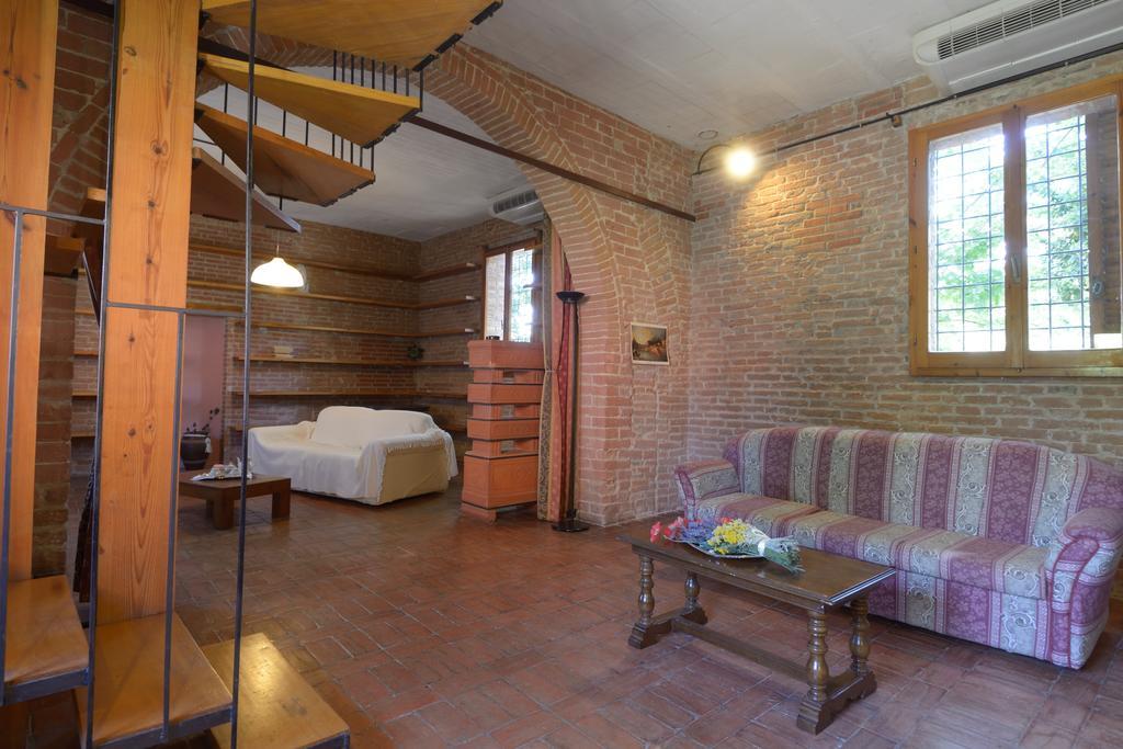 Agriturismo Borgo Del Papa Badia  Exteriör bild
