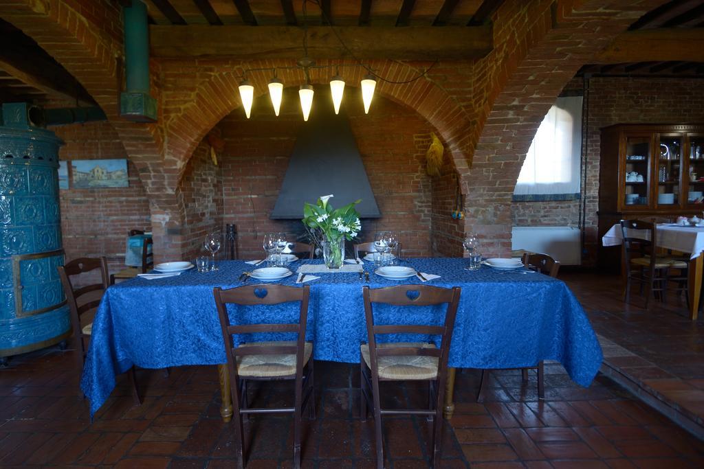 Agriturismo Borgo Del Papa Badia  Exteriör bild