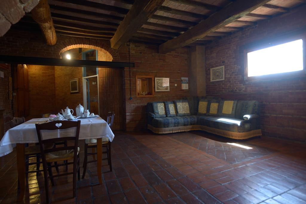Agriturismo Borgo Del Papa Badia  Exteriör bild