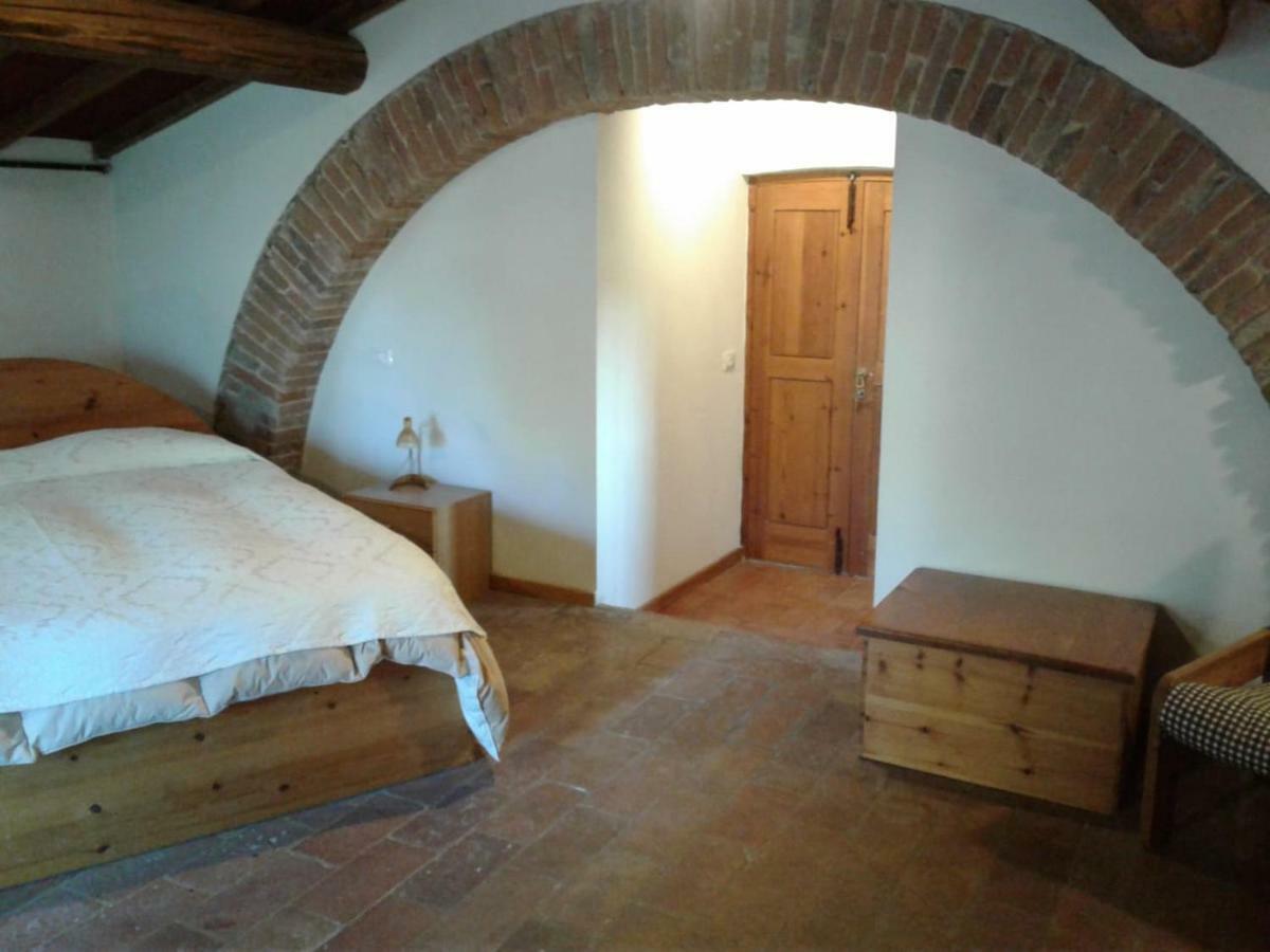 Agriturismo Borgo Del Papa Badia  Exteriör bild